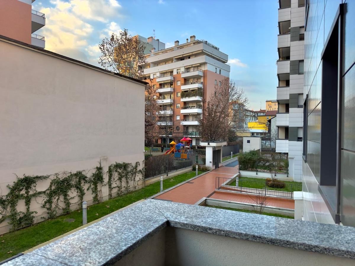 Appartamento Sulla Metro 3 Gialla Maciachini Μιλάνο Εξωτερικό φωτογραφία